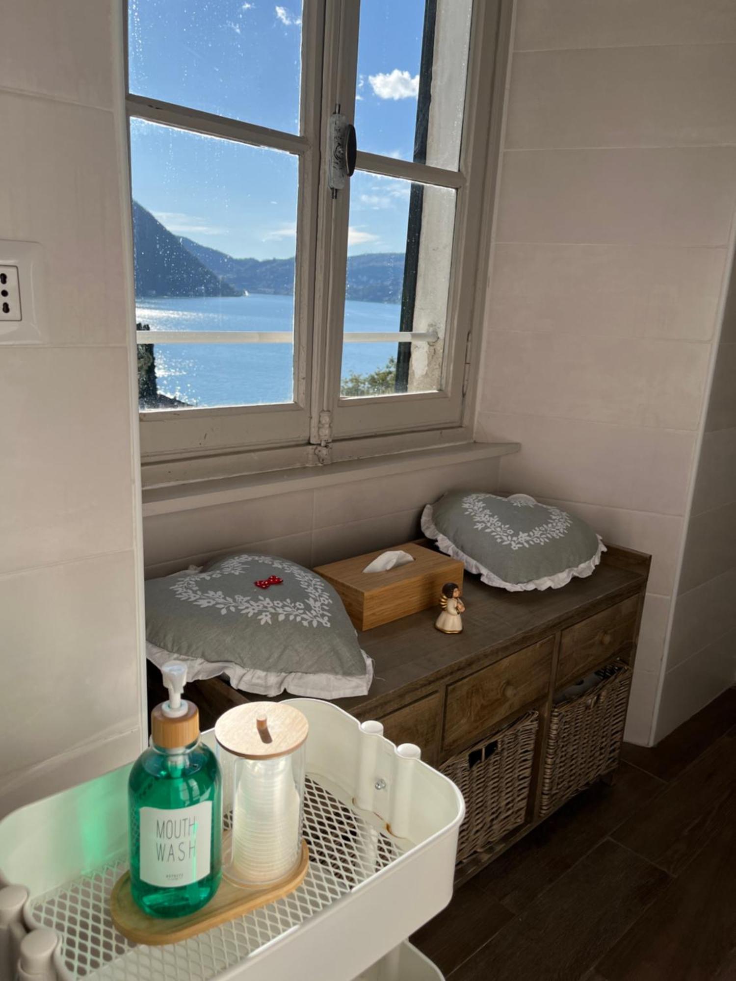 Casa Giulietta Caronti With View Of Lake Como Blevio Kültér fotó